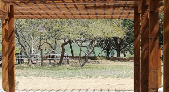 Les pergolas et les abris de jardin, des solutions idéales pour habiller votre extérieur